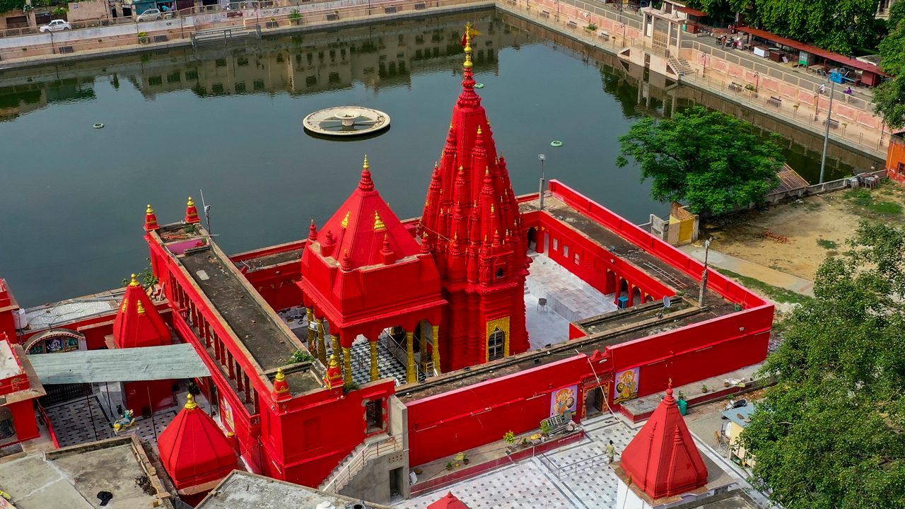 Temple Tour